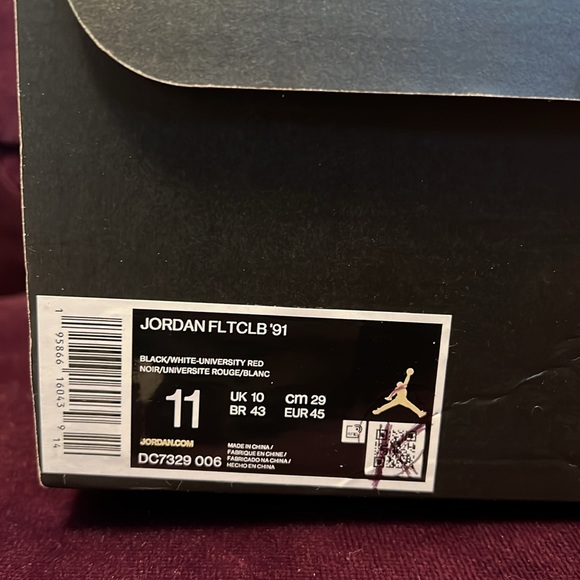 NWOT JORDAN FLIGHT CLUB 91 SIZE 11 BLACK, WHITE & UNIVERSITY RED LEATHER🏀 - Picture 11 of 11